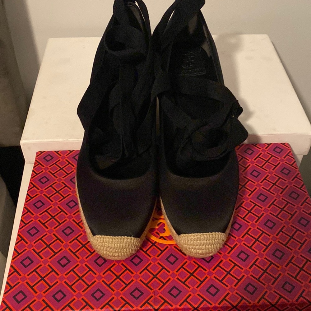 Tory Burch shoes Run Small